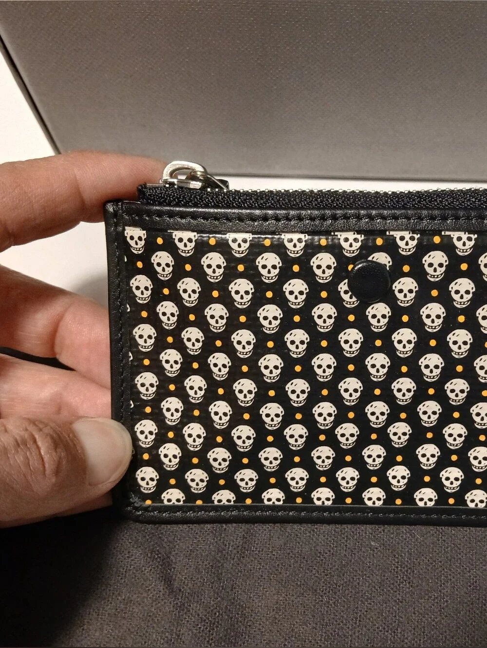 Alexander McQueen Black Skull Cardholder Zip Pouch
